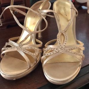 Pesáro gold heels size 7.5
